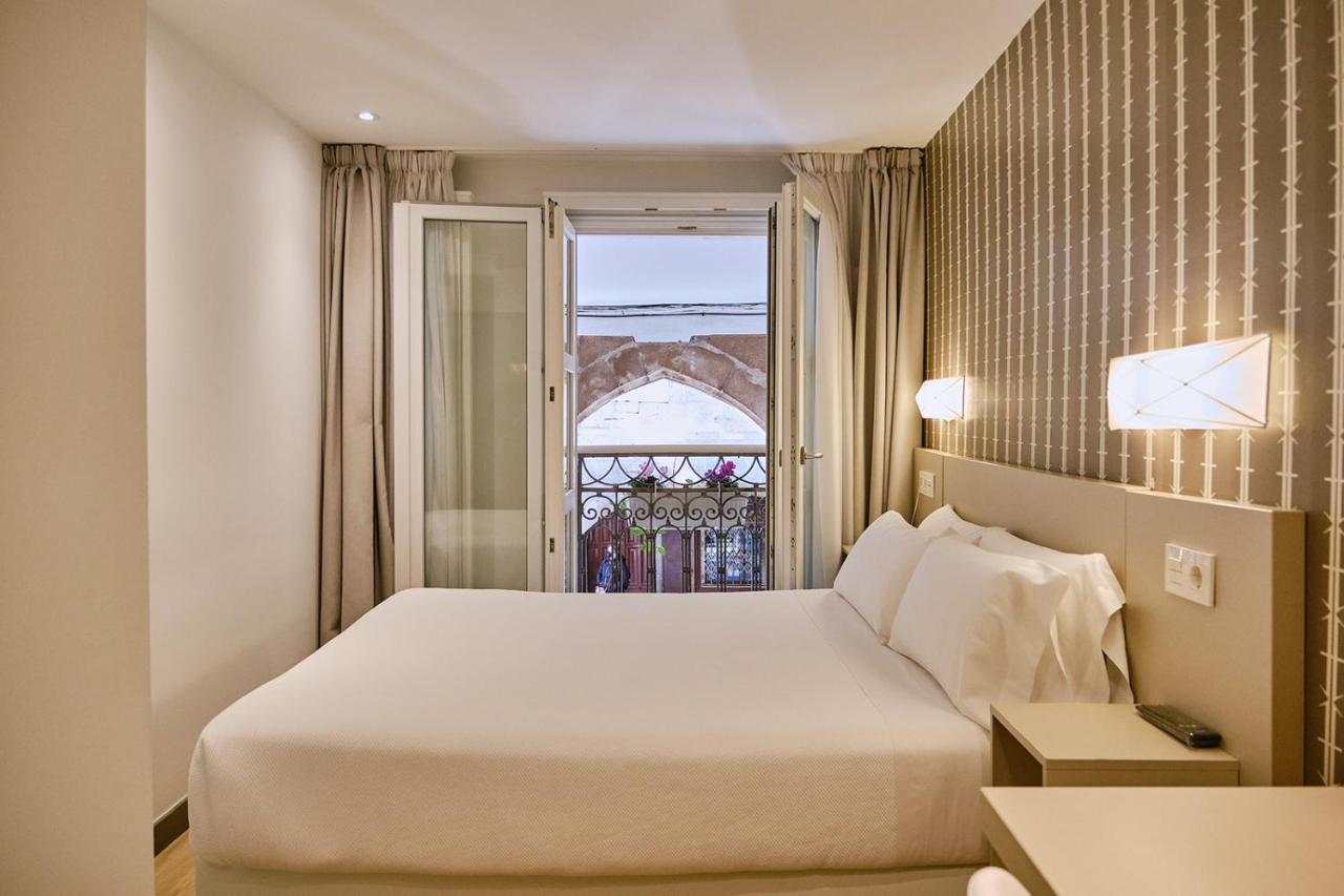 Hostal Suso Σαντιάγο ντε Κομποστέλα Εξωτερικό φωτογραφία