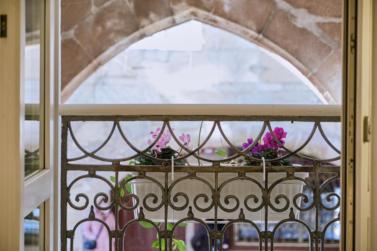 Hostal Suso Σαντιάγο ντε Κομποστέλα Εξωτερικό φωτογραφία