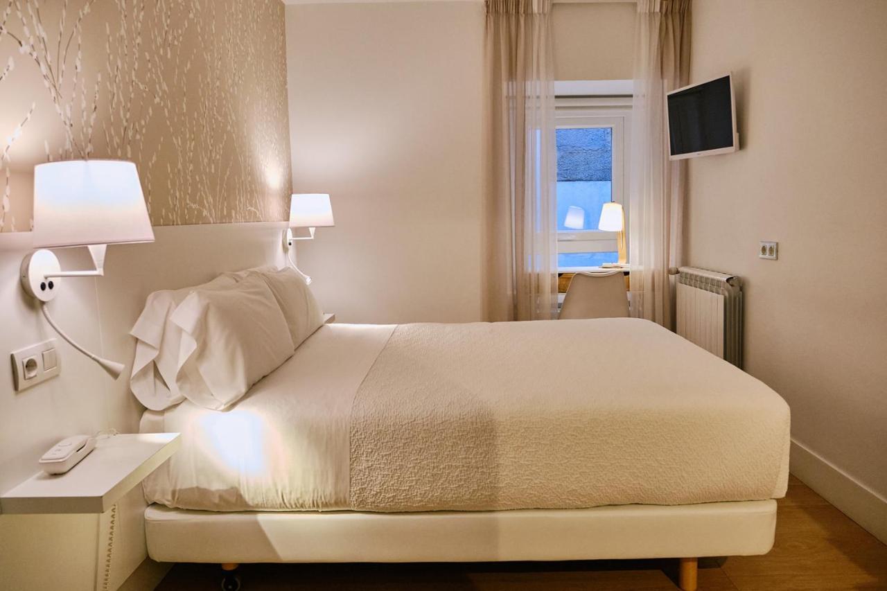 Hostal Suso Σαντιάγο ντε Κομποστέλα Εξωτερικό φωτογραφία