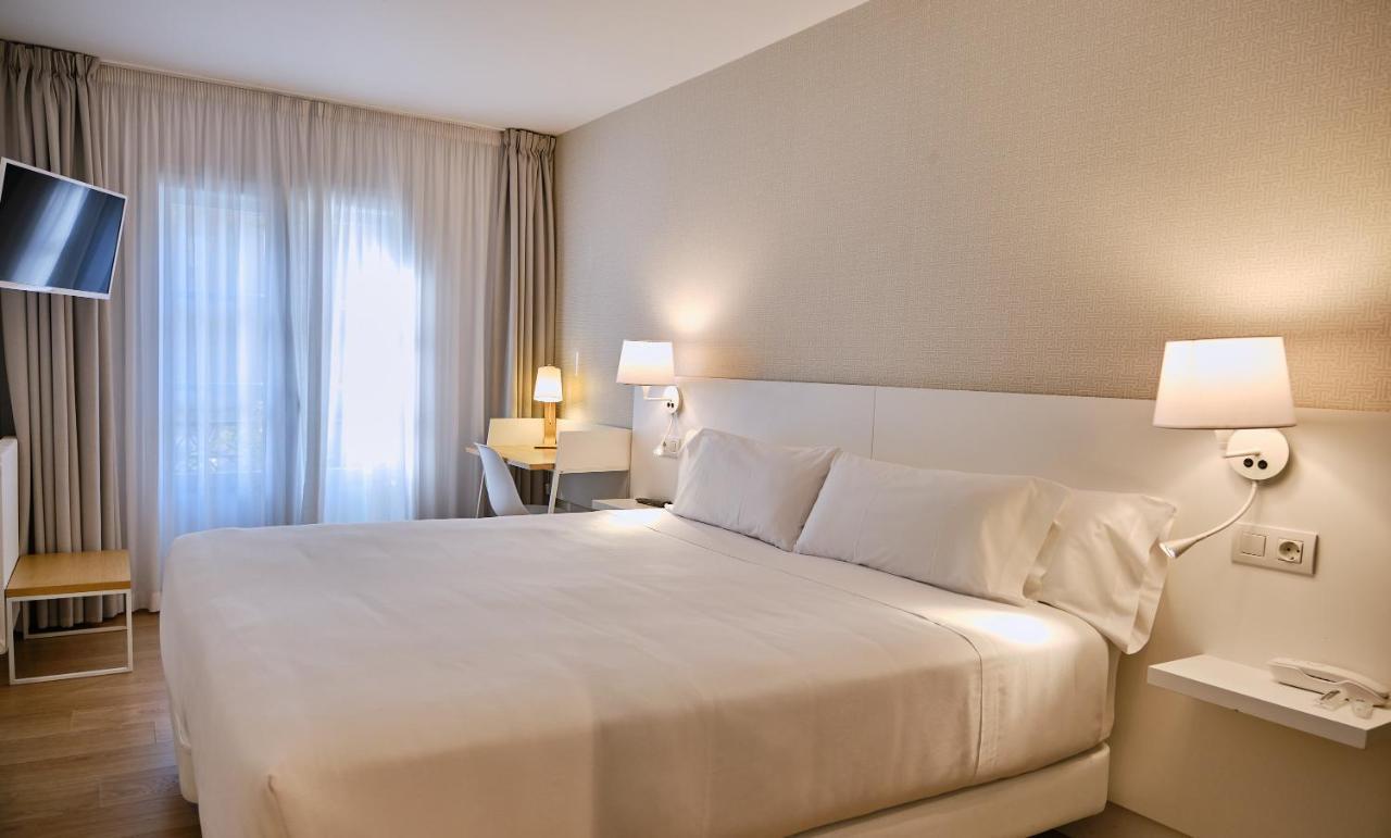 Hostal Suso Σαντιάγο ντε Κομποστέλα Εξωτερικό φωτογραφία