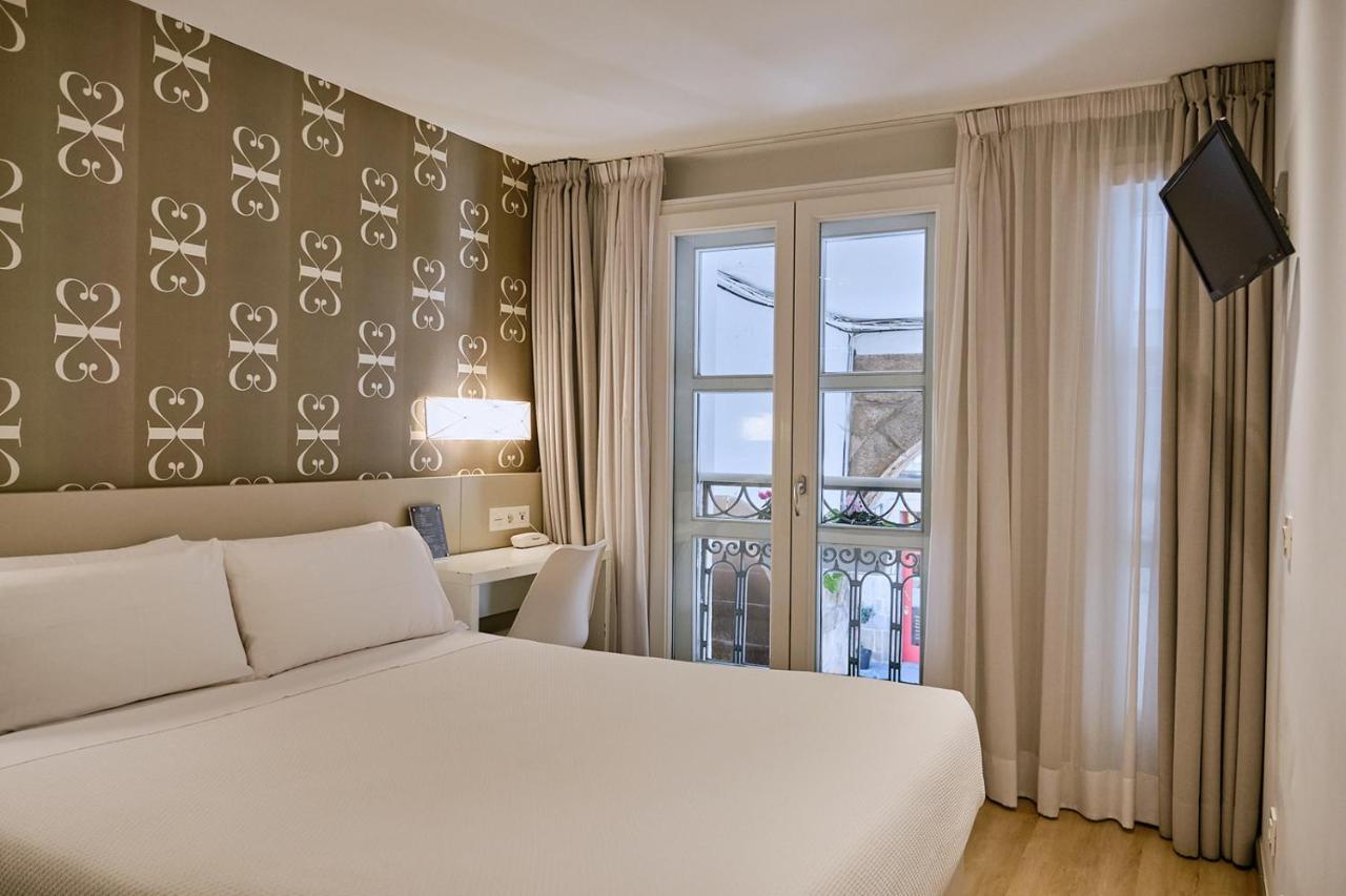 Hostal Suso Σαντιάγο ντε Κομποστέλα Εξωτερικό φωτογραφία