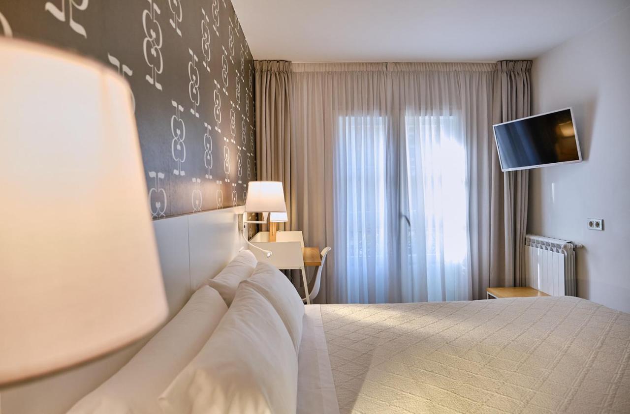 Hostal Suso Σαντιάγο ντε Κομποστέλα Εξωτερικό φωτογραφία