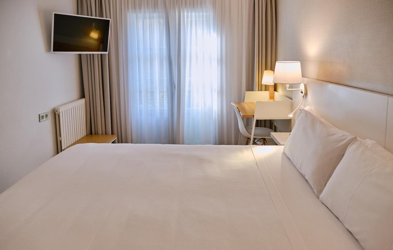 Hostal Suso Σαντιάγο ντε Κομποστέλα Εξωτερικό φωτογραφία